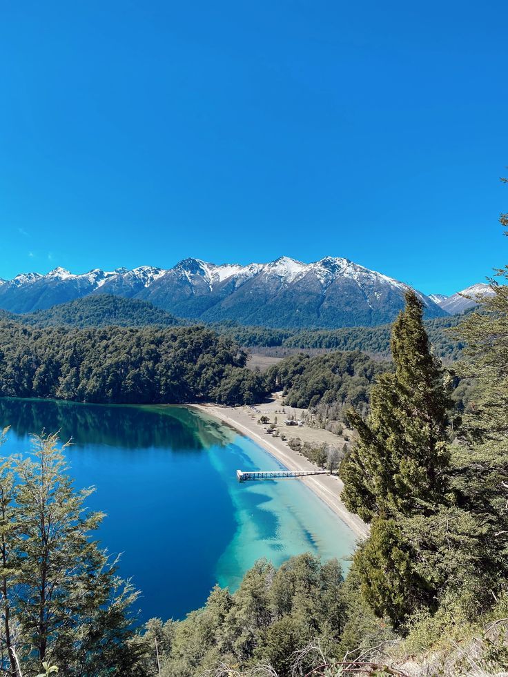 Lago Espejo, Villa La Angostura